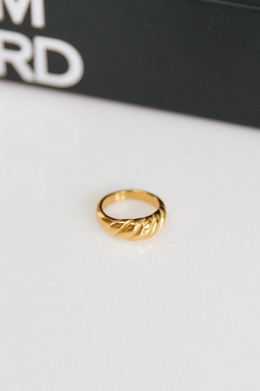 Anillo Secreto Más Sabroso Bañado En Oro De 18 Quilates
