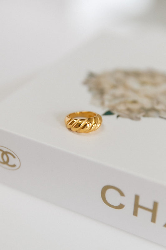 Anillo Dreaming About You Chapado en Oro de 18K