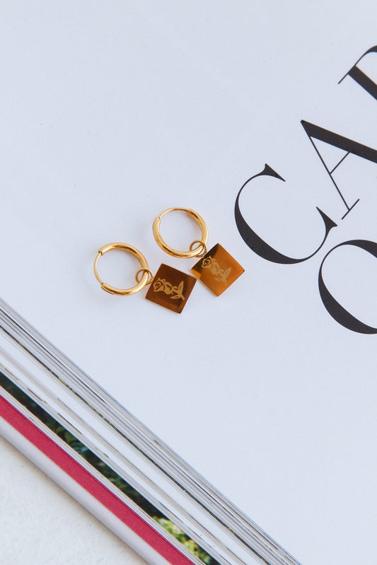 Pendientes Corazón Carmesí Bañados En Oro 18K Oro